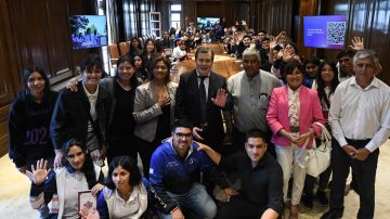 “Conociendo mi provincia”: Gerardo Zamora recibió a 52 alumnos del departamento Banda