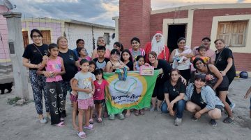 Papá Noel del roperito “Abrigando Almas” celebró una gran Navidad solidaria