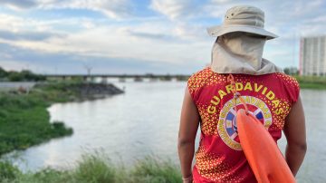 Defensa Civil y los guardavidas reiteraron las recomendaciones al usar las playas del Río Dulce