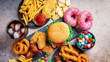 Estudios aseguran que los alimentos ultraprocesados aumentan el riesgo de cáncer de colon
