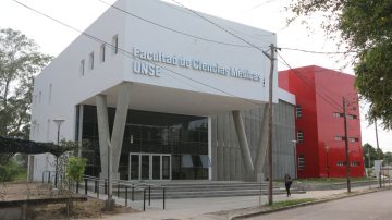 La Facultad de Ciencias Médicas de la UNSE celebra su 10° aniversario en un hecho histórico para la provincia