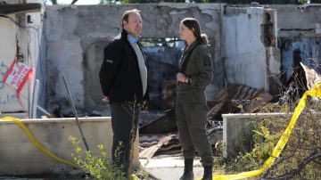 Kevin Spacey sorprende al recorrer la frontera de Gaza junto a un periodista proisraelí