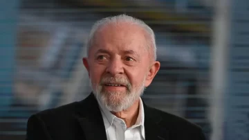 Lula da Silva volvió a ser operado con éxito de su lesión en la cabeza