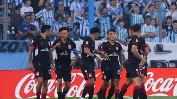 En un partido para el infarto el Pincha le ganó a Racing 5 a 4
