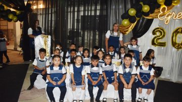 Emotivo acto de egreso del jardín “El Bosque de la Fantasía” en Colonia El Simbolar