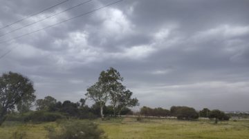 Tras el insoportable calor, emiten alerta por fuertes tormentas y caída de granizo para Santiago del Estero