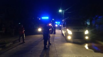 Una mujer sufrió graves heridas al caerse del techo cuando limpiaba el tanque