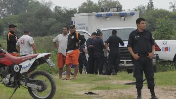 Un hombre murió y otro es intensamente buscado en las aguas del río Dulce