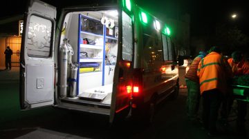 No lo dejaron tomar las bebidas en una fiesta y atacó a cuchillazos al dueño de casa