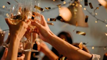 Año Nuevo 2025: estos son los 5 rituales para atraer el amor y la abundancia