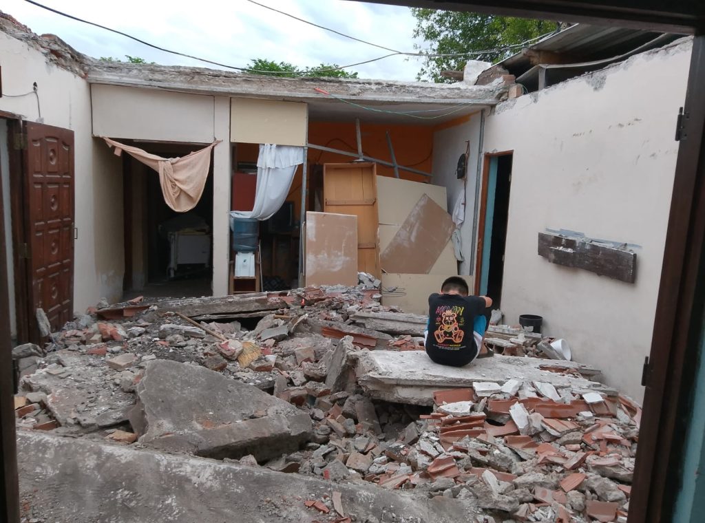 Campaña solidaria para reconstruir una casa que se vino abajo donde también funciona un comedor infantil