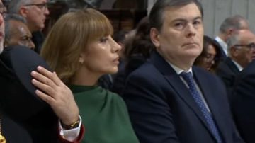 Gerardo Zamora y Claudia de Zamora presentes en la ceremonia de investidura del Cardenal Bokalic
