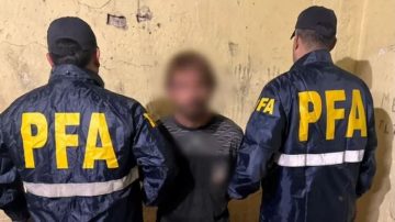 Capturan a un hombre por el homicidio de la enfermera y su familia asegura que se trata de un “perejil”