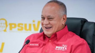 Diosdado Cabello, sobre la detención del gendarme: “Te metés en su Instagram y viaja por todo el mundo”
