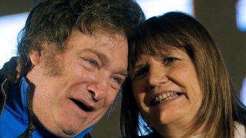 La casta eras vos: Bullrich confirmó que se va de vacaciones a Disney y que los Milei la autorizaron