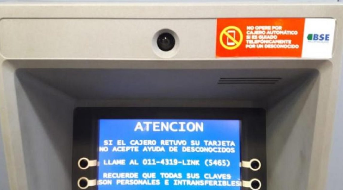 Empleada aprovechó que la mujer que cuidaba padecía Alzheimer y le sustrajo $300.000