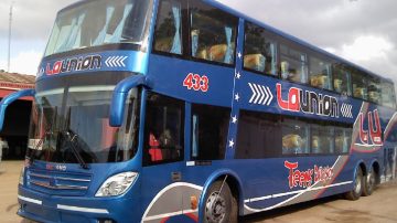 Menores atacaron a piedrazos a un colectivo de La Unión