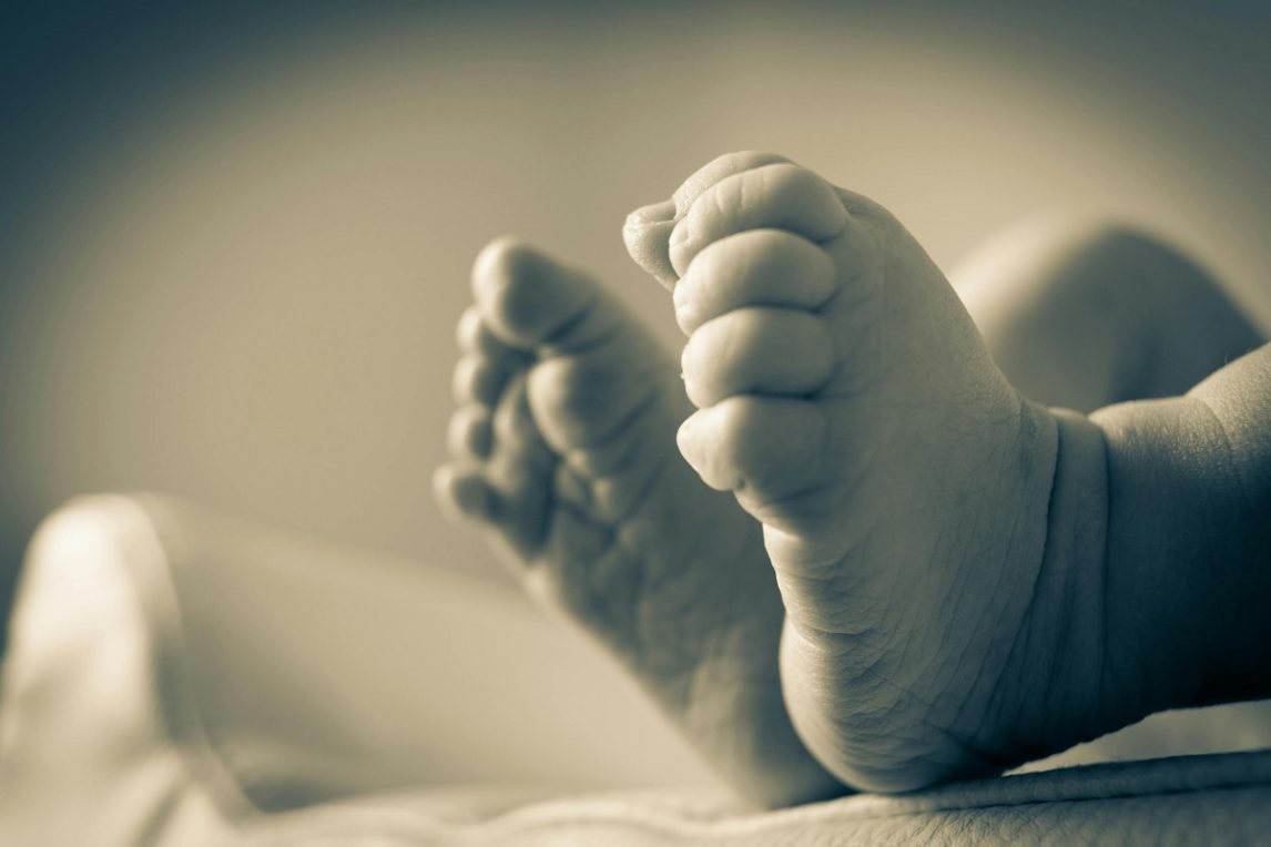 Horror: celebraban la Navidad en una terraza y una beba de un año recibió dos disparos