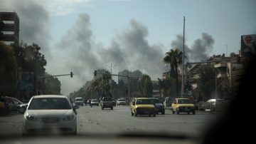 Israel ataca Siria y toma una zona fronteriza que no controlaba en 50 años