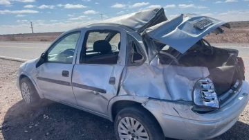 Una joven protagonizó un violento vuelco y se salvó de milagro