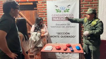 Detienen a una embarazada con cocaína escondida entre sus prendas en un tour de compras