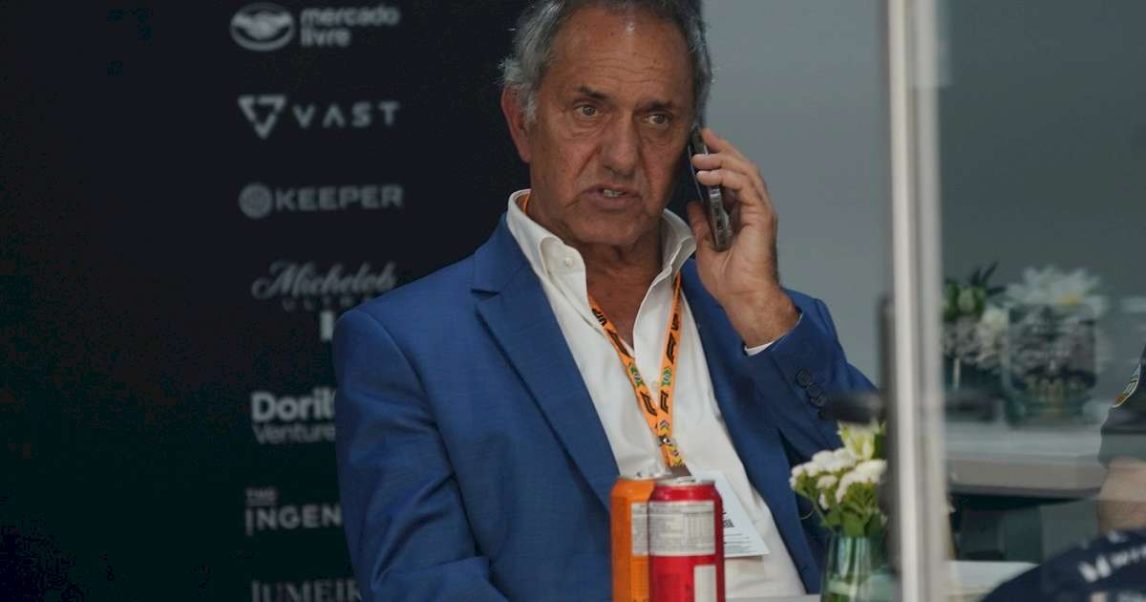 Insólito: ante el mal inicio de la temporada, Scioli pidió que se postergue el inicio de clases