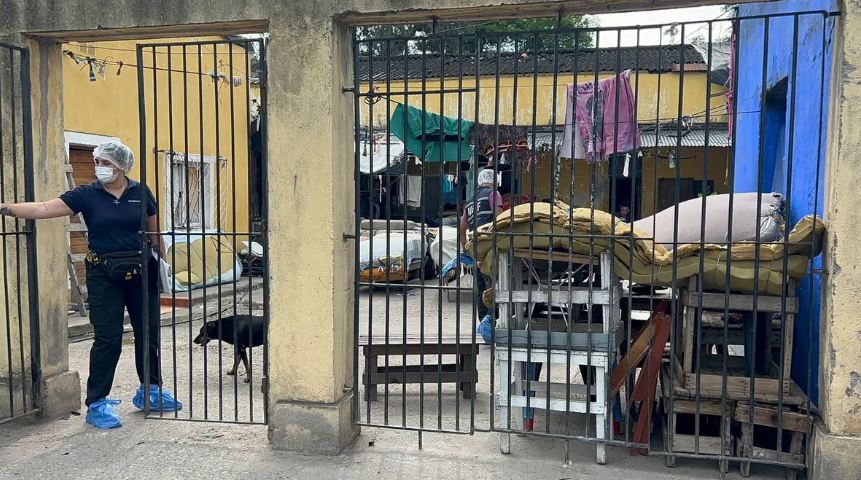 Grave | Pelea de presos en una comisaría terminó con uno de ellos muerto y otro con múltiples heridas