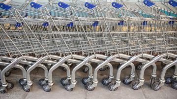 Caída histórica: en supermercados y almacenes de barrio, en 2024 bajaron las ventas 13,9%