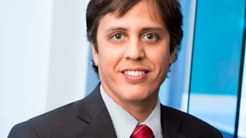 Identifican al argentino muerto en el choque del avión y el helicóptero: Quién era Luciano Aparicio