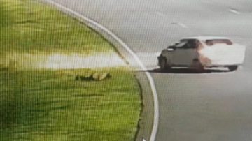 Arrollaron a dos policías para huir de un control: tenían éxtasis y otras drogas en el auto