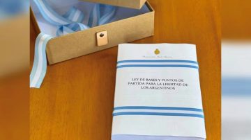 Se tramita en Tucumán una causa que pide anular la delegación de facultades otorgadas a Milei por el Congreso