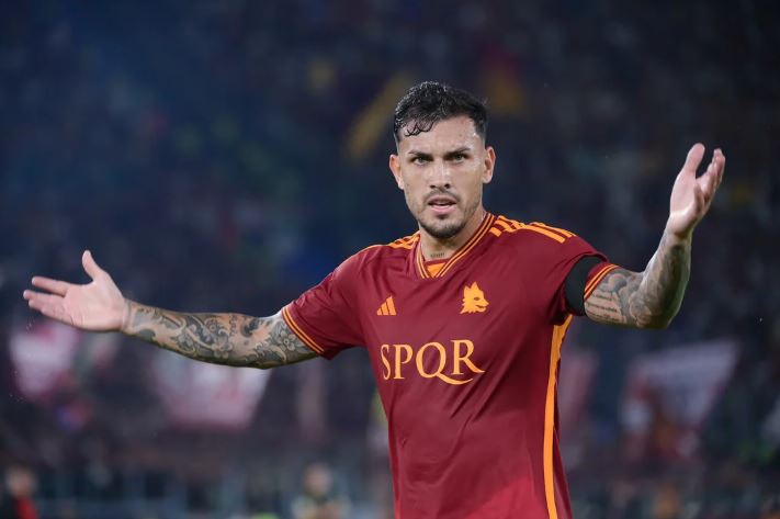 “Si se quiere ir, no lo detendré”: la palabra del DT de la Roma sobre Leandro Paredes