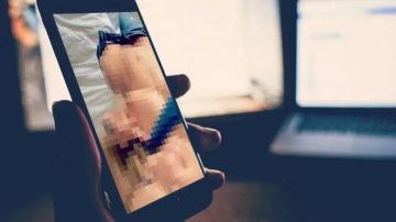 Pornovenganza: Su ex la amenaza con filtrar fotos y videos íntimos