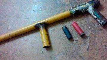 Un vecino la amenazó con una “tumbera” y realizó dos disparos