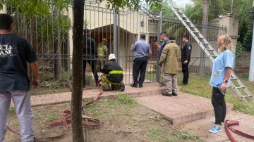 VIDEO: Tensión por el incendio de una vivienda en el B° Cabildo