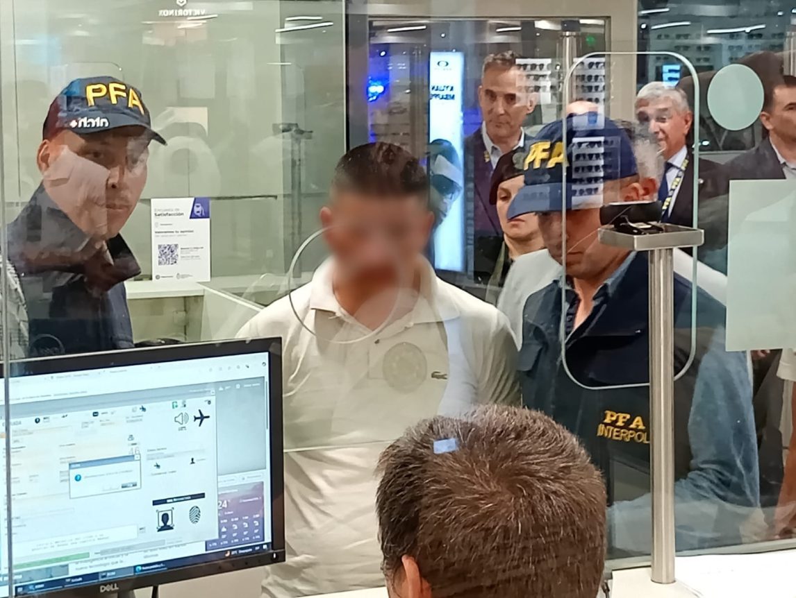 Mató de ocho disparos a un hombre y la Interpol lo detuvo dos años después