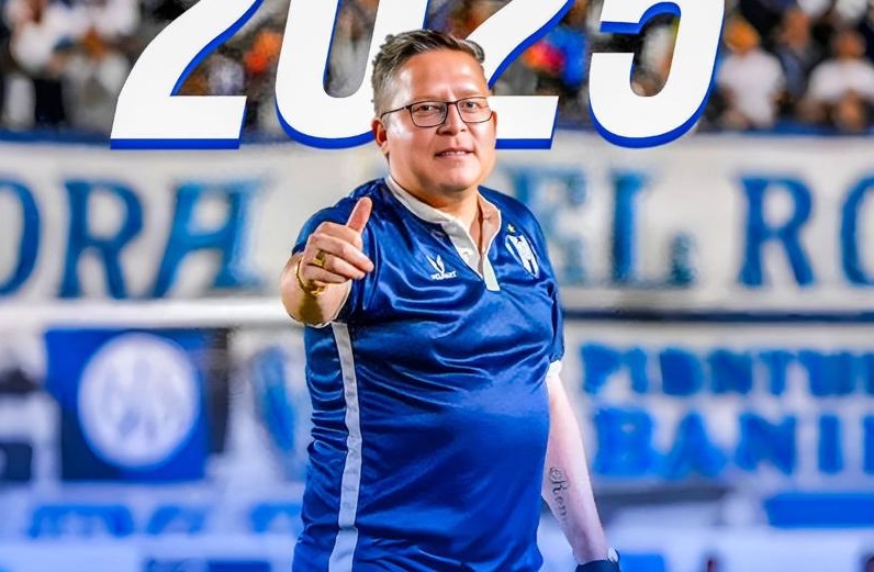 Pablo Martel continuará siendo el DT de Sarmiento
