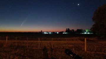 FOTOS: astrónomo de Colonia Dora captó un cometa con su observatorio móvil