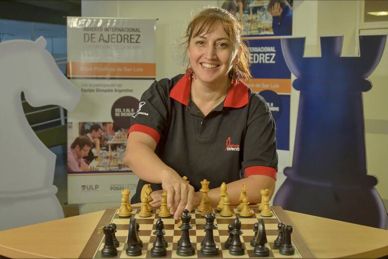 Torneo abierto de ajedrez, con la presencia de la ajedrecista internacional Claudia Amura