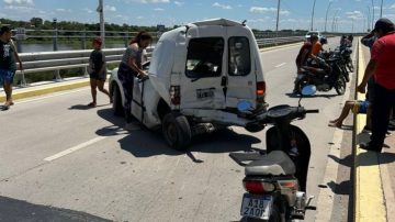 Impresionante accidente en el puente nuevo de Las Termas
