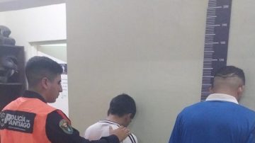 Detuvieron a dos delincuentes que asaltaron a una docente en el barrio Centenario