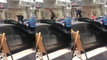 A lo “Relato Salvajes”: un conductor se subió al capot de un auto y lo destrozó a patadas