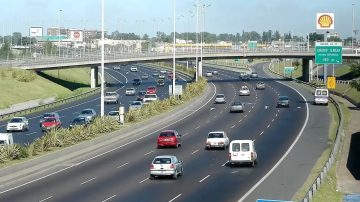 Un niño murió atropellado al intentar cruzar la autopista en General Rodríguez