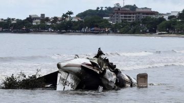 Video: así se estrelló una avioneta en una playa de Brasil