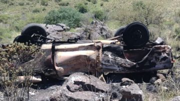 Un hombre cayó por un barranco con su camioneta y falleció en el acto