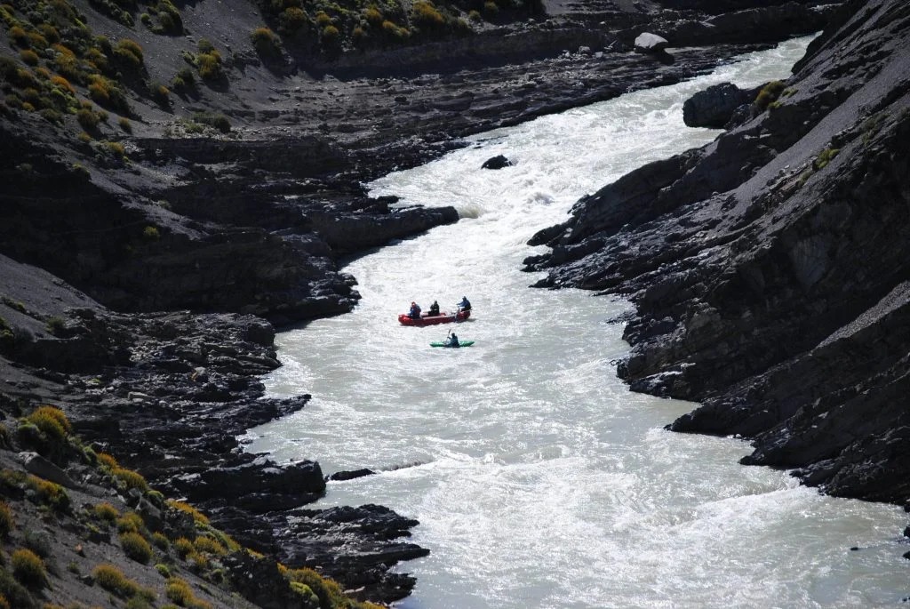 Tragedia en El Chaltén: tres turistas extranjeros fallecieron en un accidente en el Río de las Vueltas