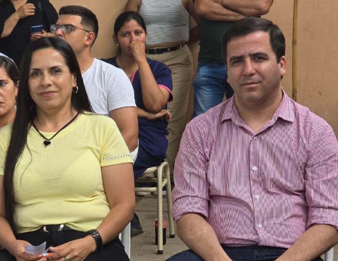 Escándalo en Clodomira: el intendente Ruiz echó a su exmujer del Municipio y ella lo acusa de “trato inhumano”