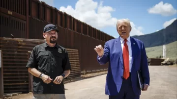 Donald Trump lanzó un megaoperativo contra los inmigrantes ilegales y deportará a más de 500 personas