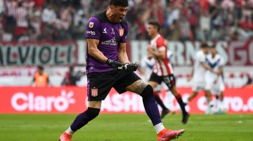 El santiagueño Mansilla y la atajada del año en la Liga Profesional