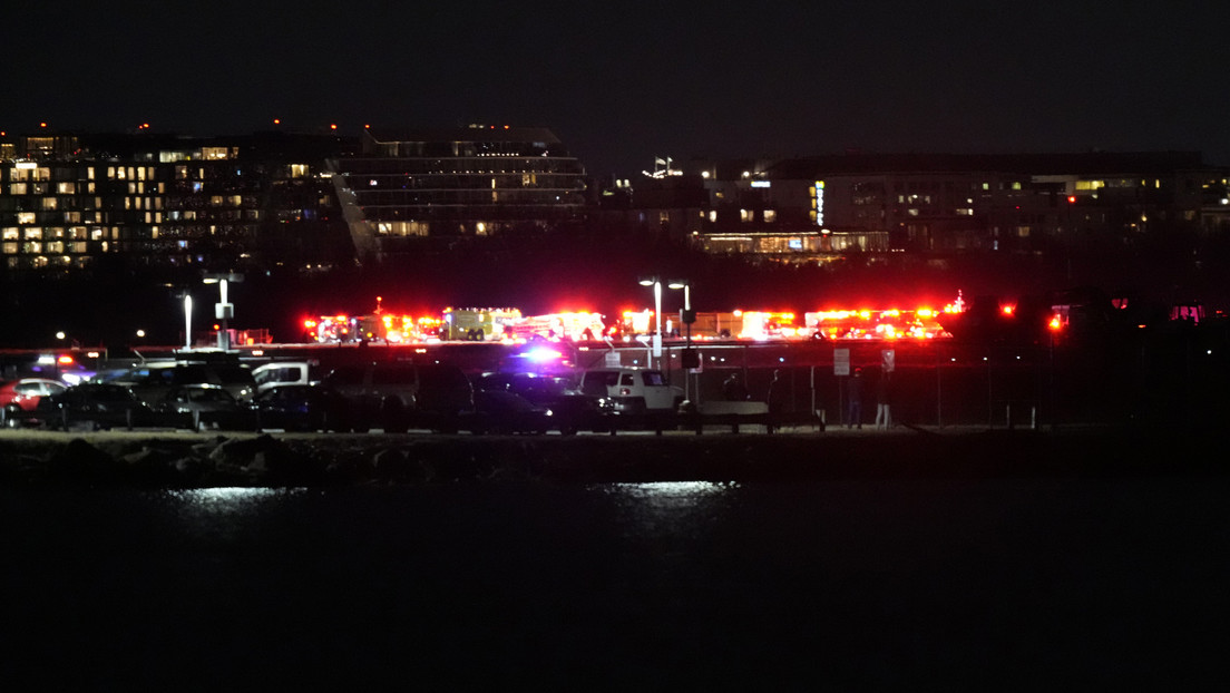Tragedia en EEUU: helicóptero impactó con un avión de pasajeros cerca del aeropuerto de Washington